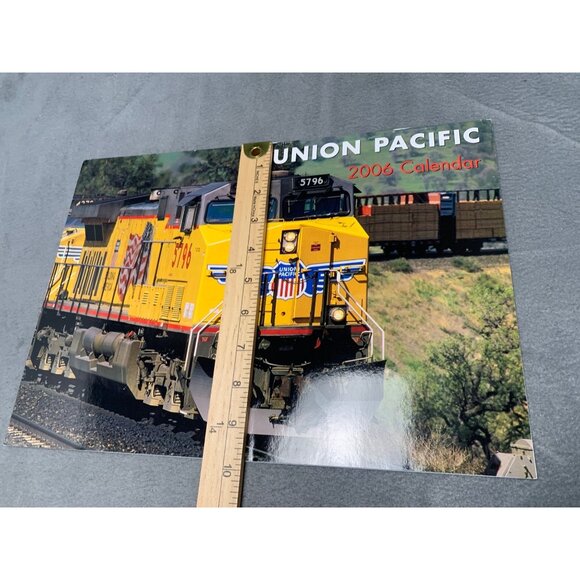 Union Pacific 2006 Train Calendar With Scenic Railroad Photography - Picture 7 of 9